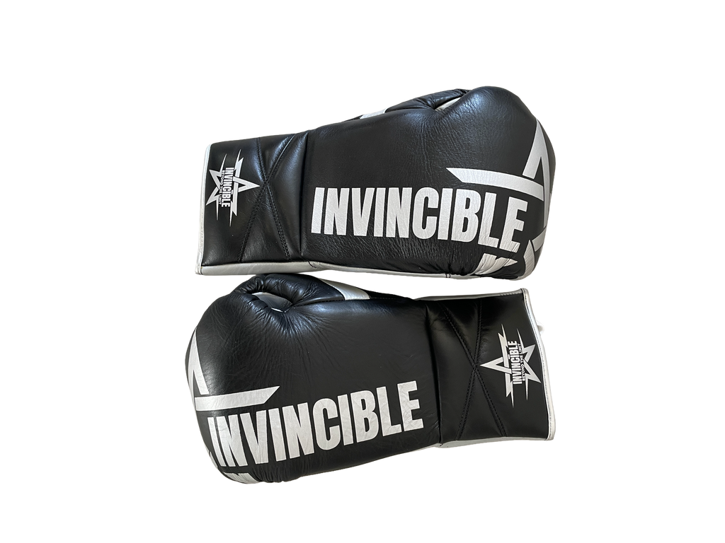 Gants de boxe Aswad 10oz — cuir de grain supérieur noir à lacets, étoile blanche, Invincible