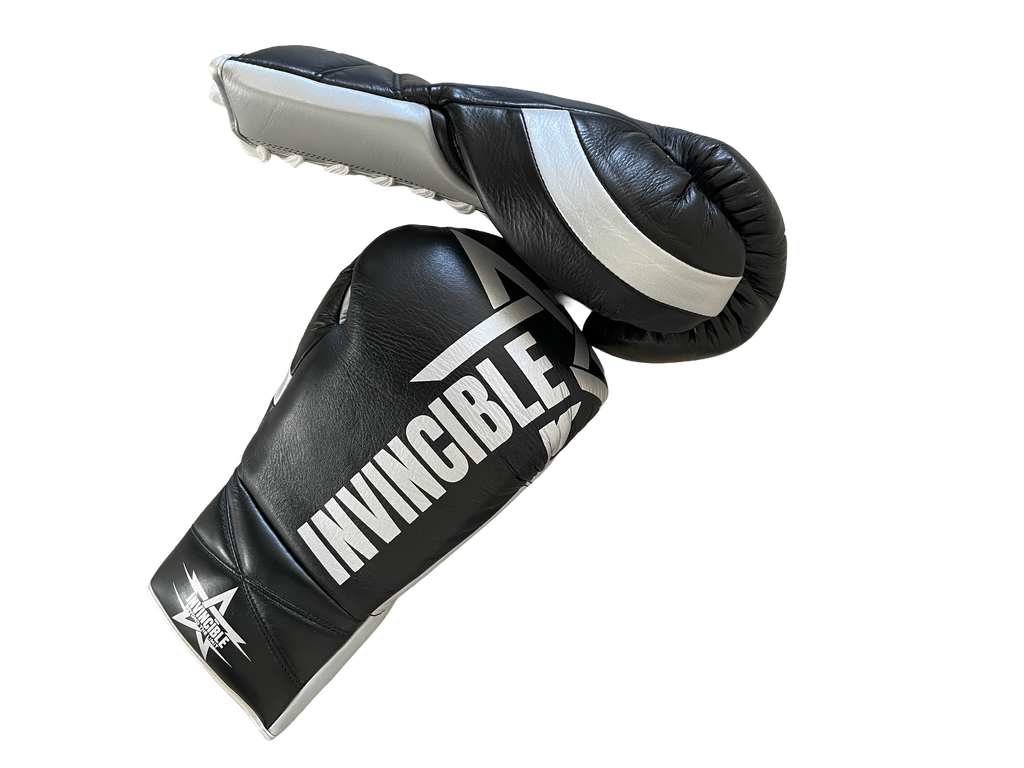 Gants de boxe Aswad 10oz — cuir de grain supérieur noir à lacets, étoile blanche, Invincible