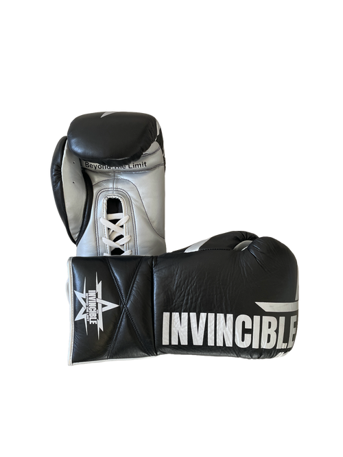 Gants de boxe Invincible Aswad 16oz — cuir de grain supérieur à lacets